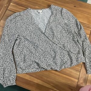 A new day black and white top